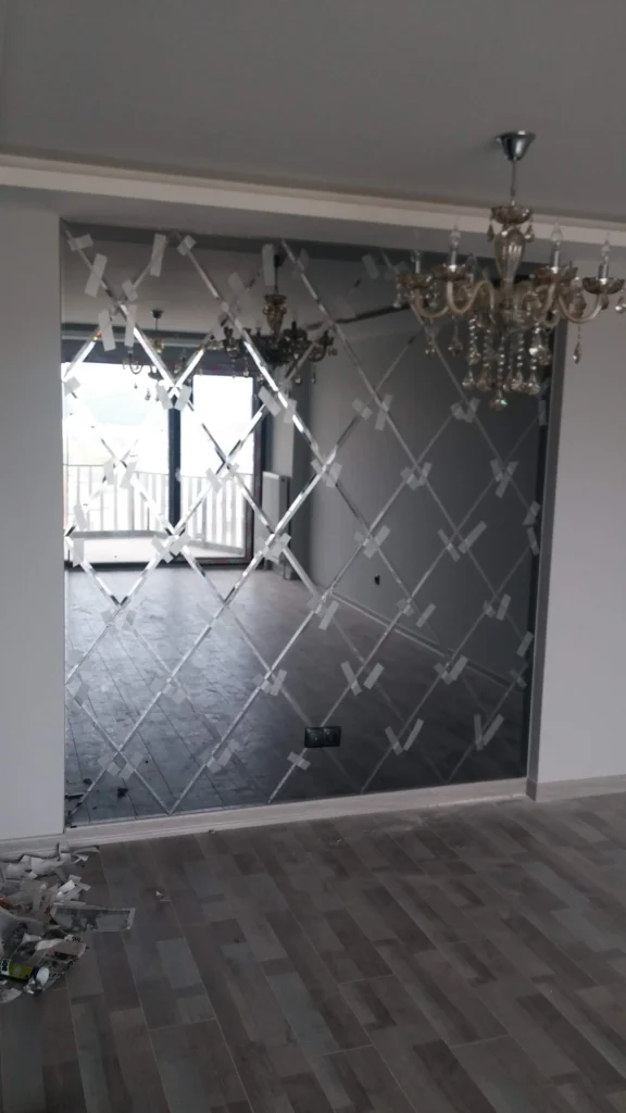 Beşiktaş ayna duvar kaplama dekoratif ayna modelleri ve baklava dilimli ayna montajı -Garant Cam