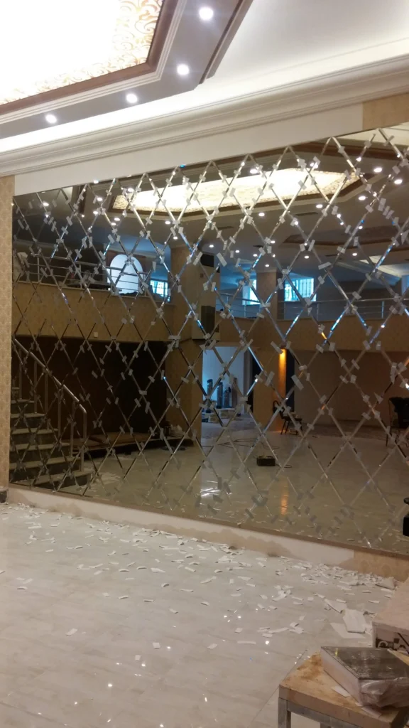 Beşiktaş ayna duvar kaplama dekoratif ayna modelleri ve baklava dilimli ayna montajı -Garant Cam
