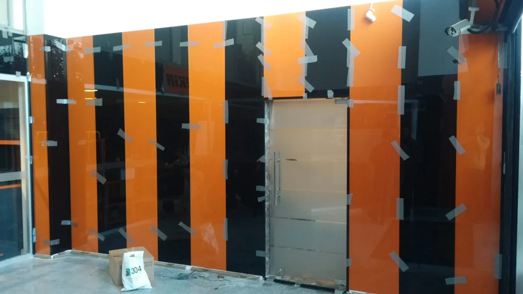 boyalı cam duvar kaplama ve montajı - Garant Cam