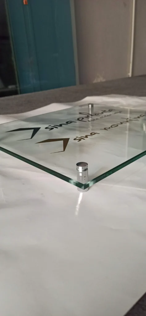  kapı giriş cam tabelası fiyat ve montajı - Garant Cam