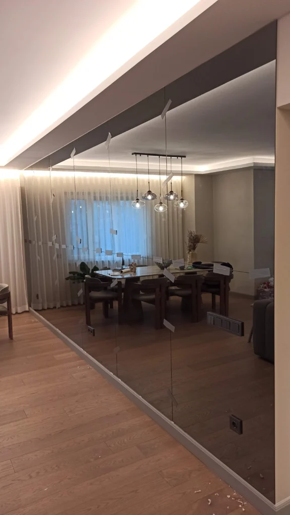 Hadımköy pelican Hill Alkent 2000 bölgesi için dekoratif ayna duvar kaplama ve baklava dilim ayna montajı - Garant Cam