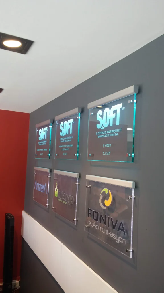 İstanbul  ışıklı cam tabela ve montajı -Garant Cam