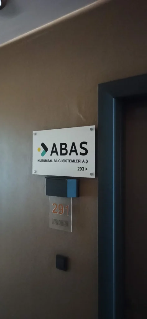 Nişantaşı kapı giriş cam tabela fiyatı ve montajı - Garant Cam