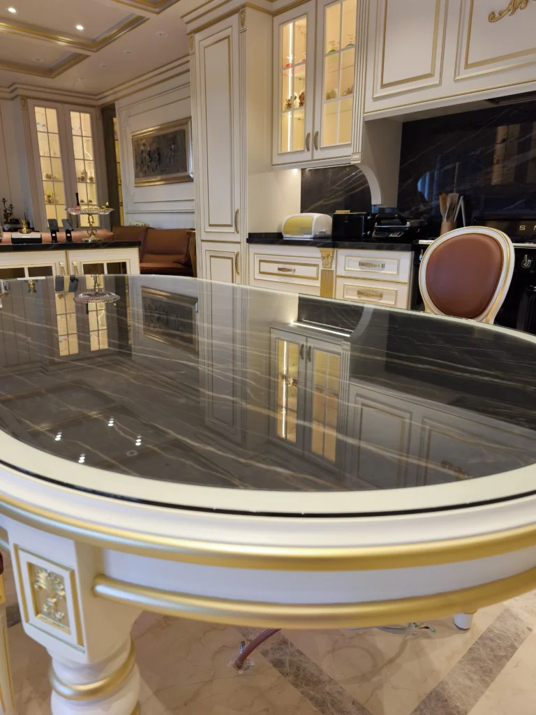 masa üzerine temperli cam kaplama ve masa üzerine boyalı cam kaplama - Garant Cam