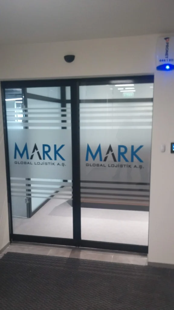 Beylikdüzü ofis cam filmi uygulaması - Garant Cam