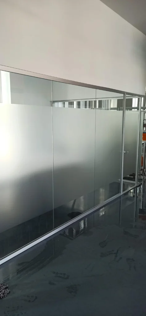 Kadıköy buzlu ofis cam filmi uygulaması - Garant Cam