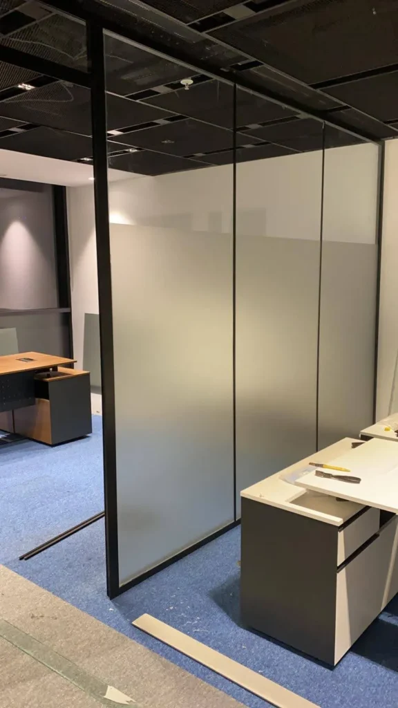 Kadıköy buzlu ofis cam filmi uygulaması - Garant Cam