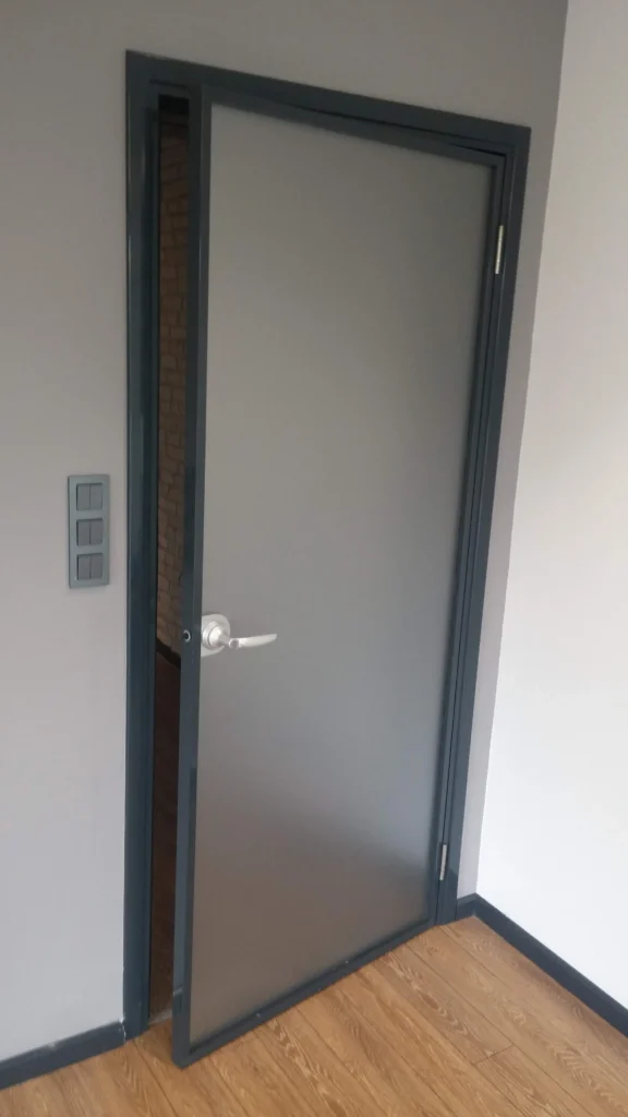 Maslak Plaza cam kapı fiyatları ve Maslak cam tamiri - Garant Cam