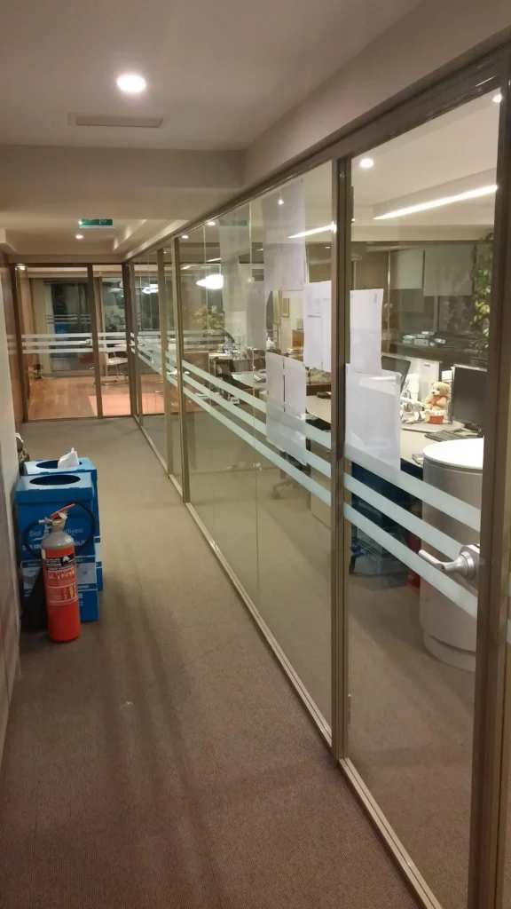 Cam ve Metal ofis cam bölme sistemleri 