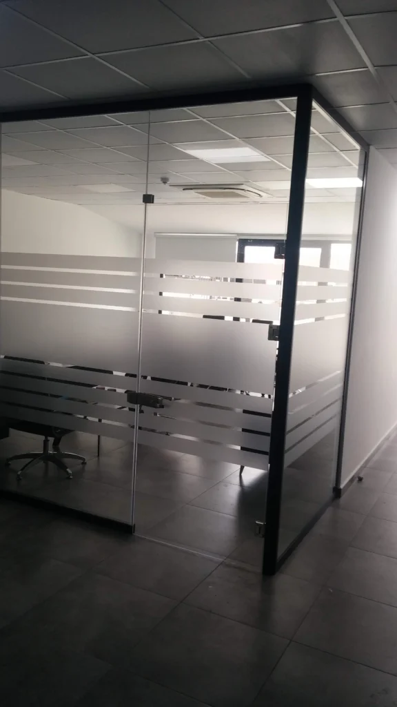modern ofis cam filmi